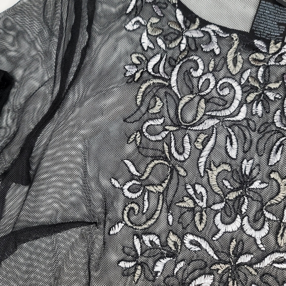 White House Black Market Embroidered Mesh Top Black Size Small - Picture 7 of 12